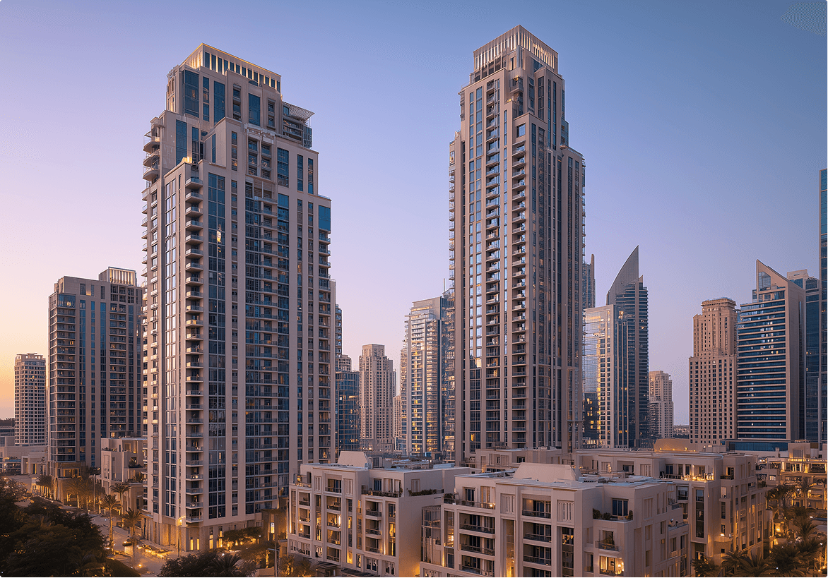 Luxury property in Dubai with pool and skyline