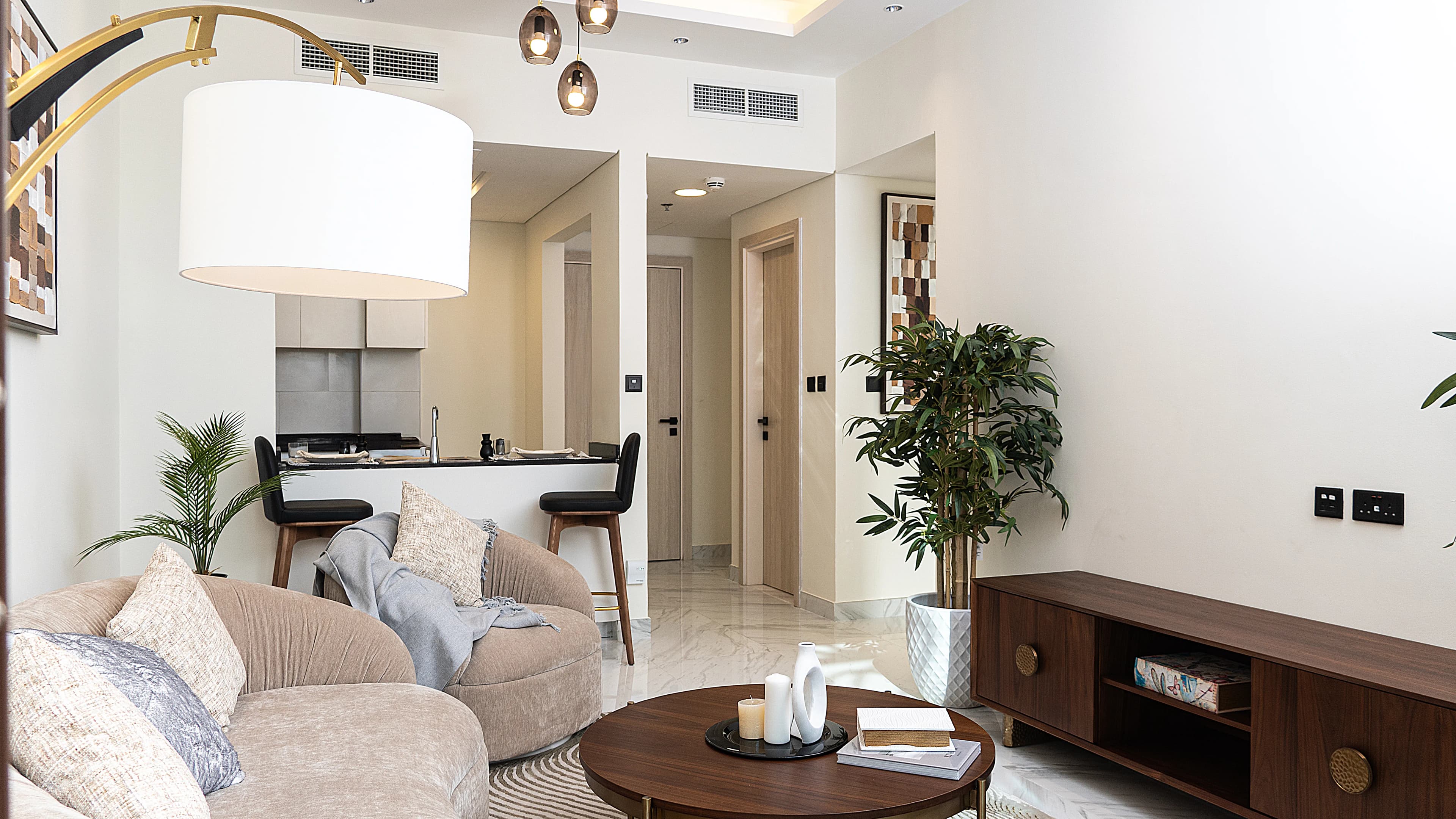 RR Residence - Image 9