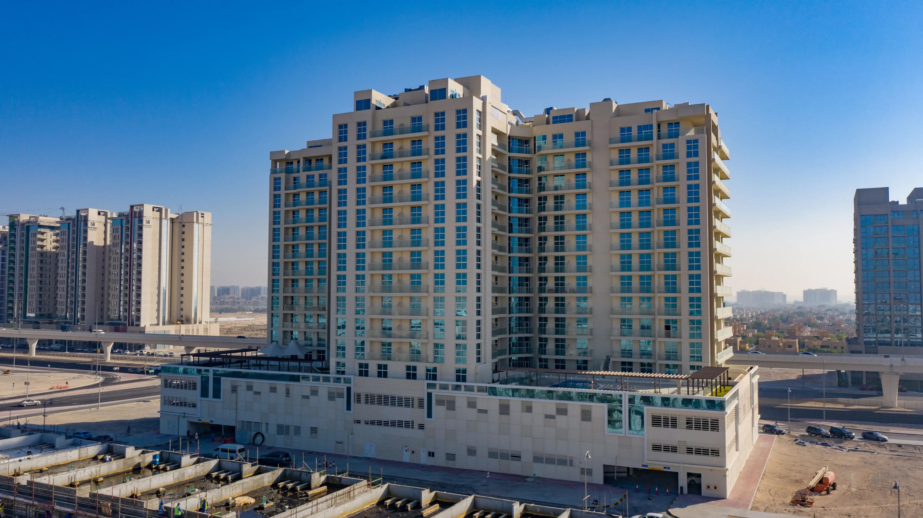 Azizi Plaza - Image 6